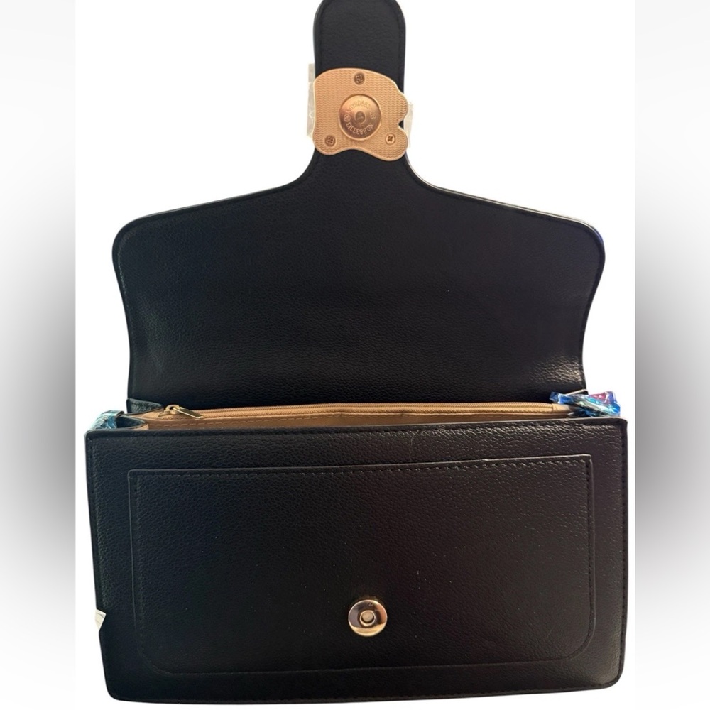 Travistar Structured  Convertible Crossbody/Shoulder Bag - Picture 5 of 7
